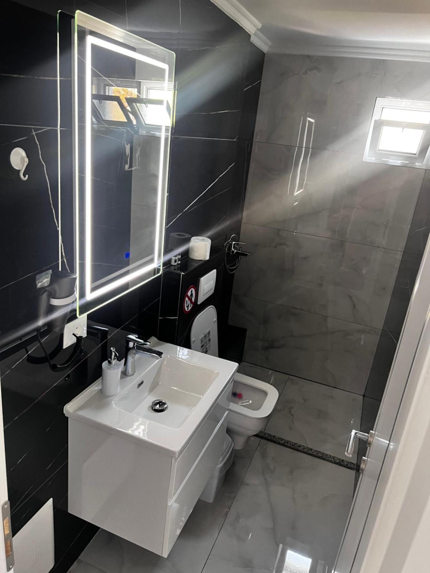 Noya Suites Sr Sarandë Exteriér fotografie