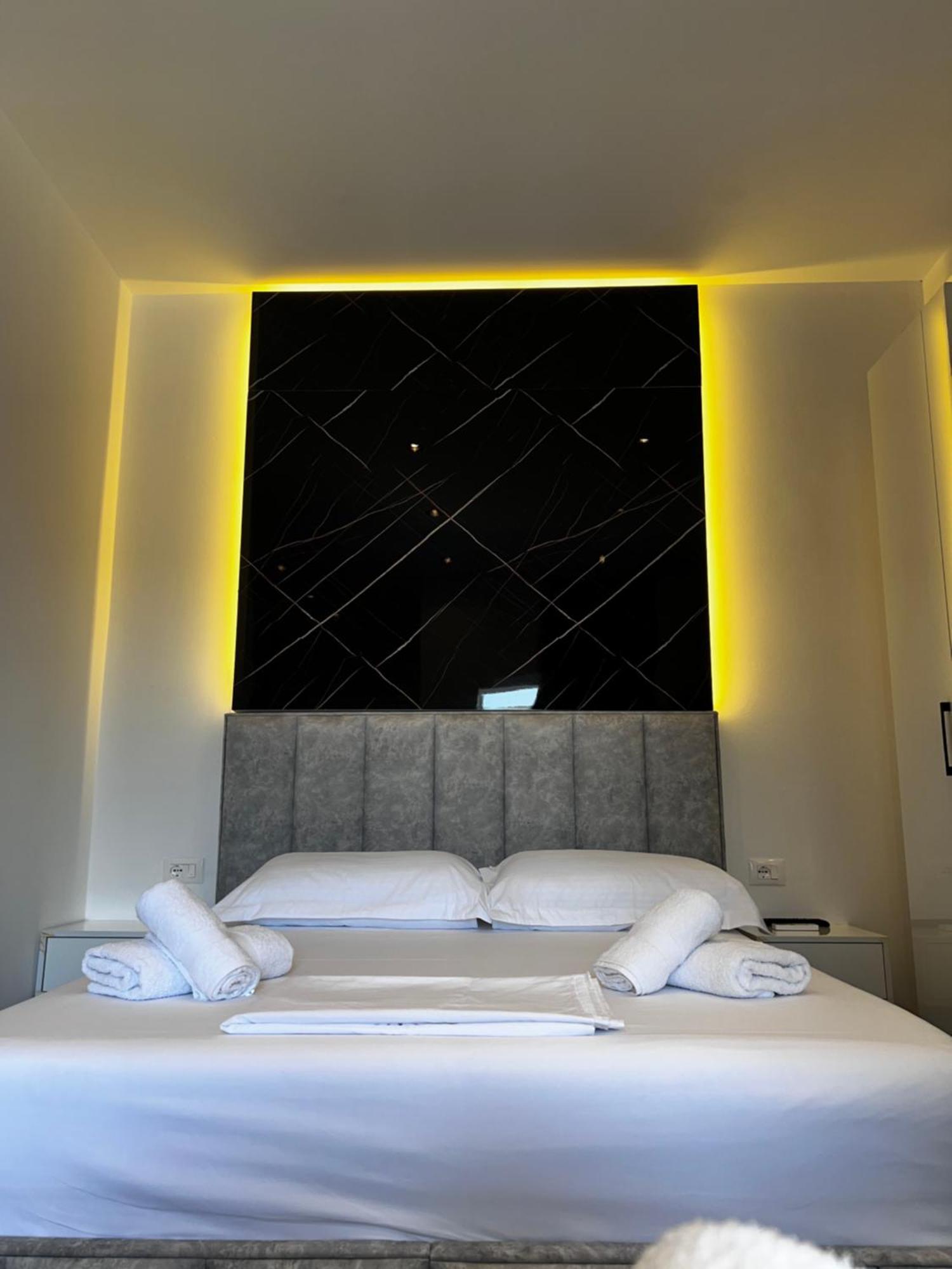 Noya Suites Sr Sarandë Exteriér fotografie