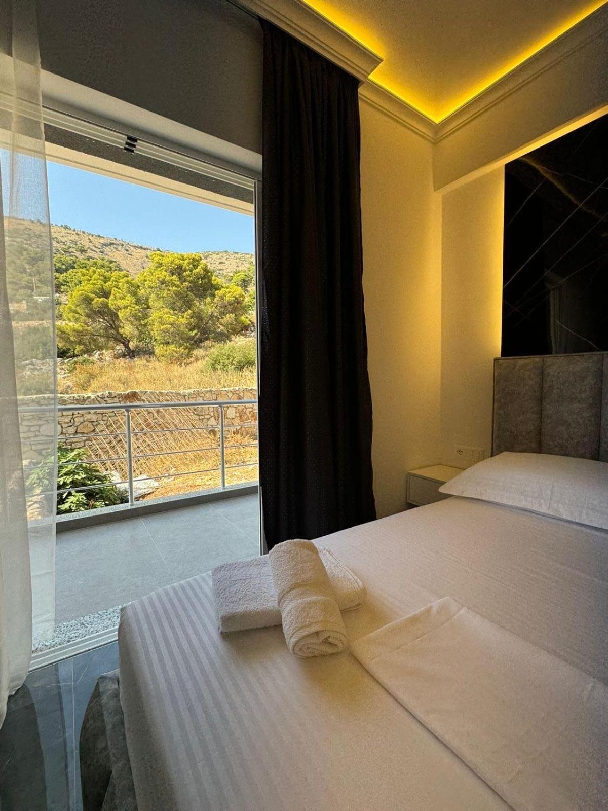Noya Suites Sr Sarandë Exteriér fotografie